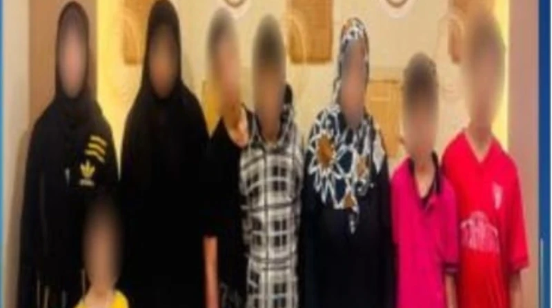 ضبط سيدة أجبرت 5 أطفال على التسول بالشروق ألقت أجهزة الأمن بمديرية أمن القاهرة القبض على سيدة تعرف بلقب الكتعة الجديدة، بتهمة إجبار خمسة أطفال على ممارسة التسول في شوارع منطقة الشر