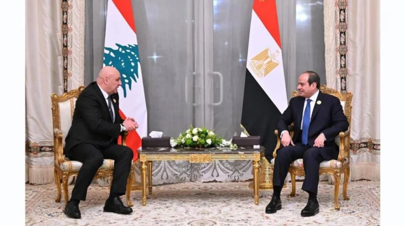 24 ساعة في القاهرة.. كيف يقرأ الخبراء زيارة الرئيس اللبناني؟ أثارت زيارة الرئيس اللبناني جوزيف عون، للقاهرة، تساؤلات عديدة حول أسباب استضافة مصر للرئيس اللبناني في ظل تحديات إقليمي