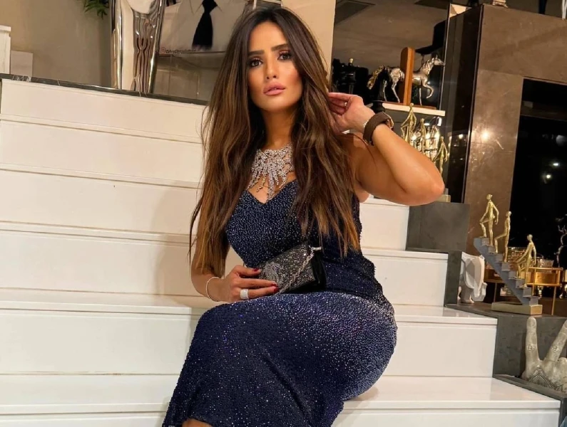 زينة ترد على محامي أسرة الطفل صاحب الكلب افاق عربية - في بيان قوي ردا على البيان الذي أصدره الدكتور محمد صلاح بهجت، محامي أسرة الطفل صاحب الكلب الذي تسبب في إصابة نجليها، أثناء لعب