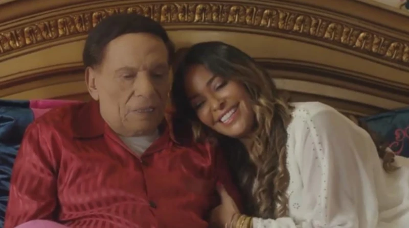 داليا البحيري: عادل إمام تعامل معي كأب.. وحكالي عن أسرته وزوجته أعربت الفنانة داليا البحيري عن حبها الكبير وامتنانها للفنان الكبير عادل إمام، بمناسبة عيد ميلاده ال85، مؤكدة سعادتها