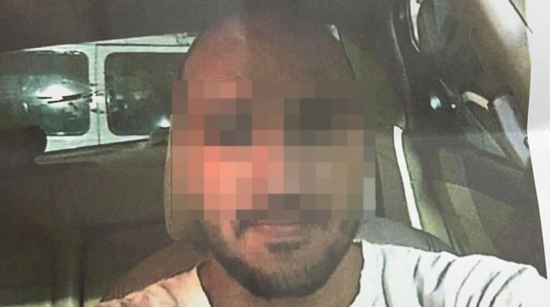 استغاثة من سرقة وسرعة استجابة.. الأمن يضبط سائق شركة نقل شهيرة بالمقطم نجحت الأجهزة الأمنية بمديرية أمن القاهرة، اليوم الثلاثاء، في القبض على سائق شركة نقل شهيرة، بتهمة سرقة هاتف أ