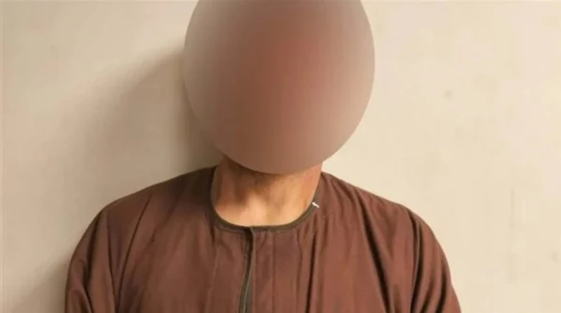 أثناء لعبها بالحديقة.. تفاصيل ضبط المتهم بالتعدي على صغيرة أجنبية بالقاهرة نجحت الأجهزة الأمنية بوزارة الداخلية في القبض على عاطل، بتهمة التعدي على إحدى الفتيات تحمل جنسية إحدى الد