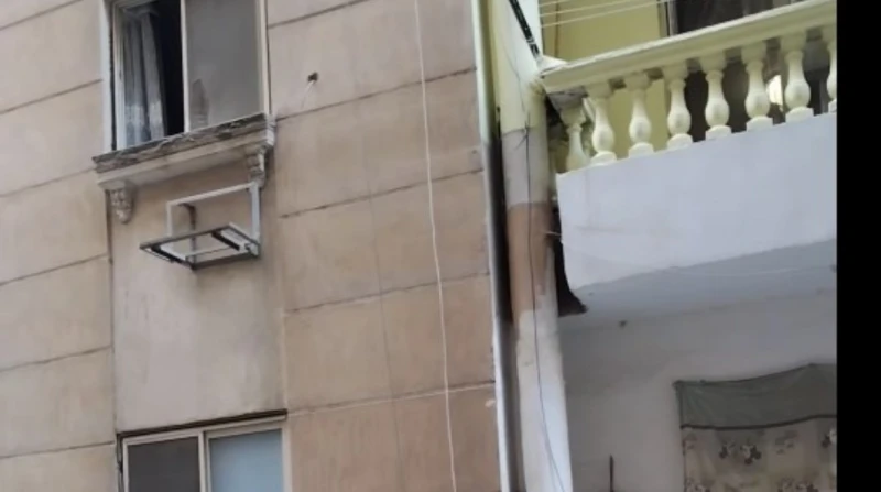 الأمن يفحص فيديو صراخ البنات في منطقة السلام تداول أحد رواد مواقع التواصل الاجتماعي، مقطع فيديو مرعب لصوت صراخ فتيات داخل شقة في منطقة السلام