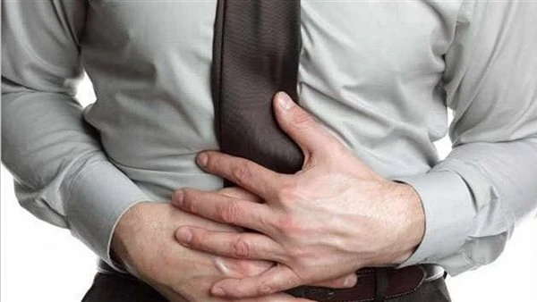 لو بتعاني من مشاكل صحية في الأمعاء وآلام القولون العصبي إليك 7 نصائح بسيطة للتخلص منها متلازمة القولون العصبي () هي مجموعة من الأعراض التي تؤثر على الجهاز الهضمي وهي مرض شائع ولكنه