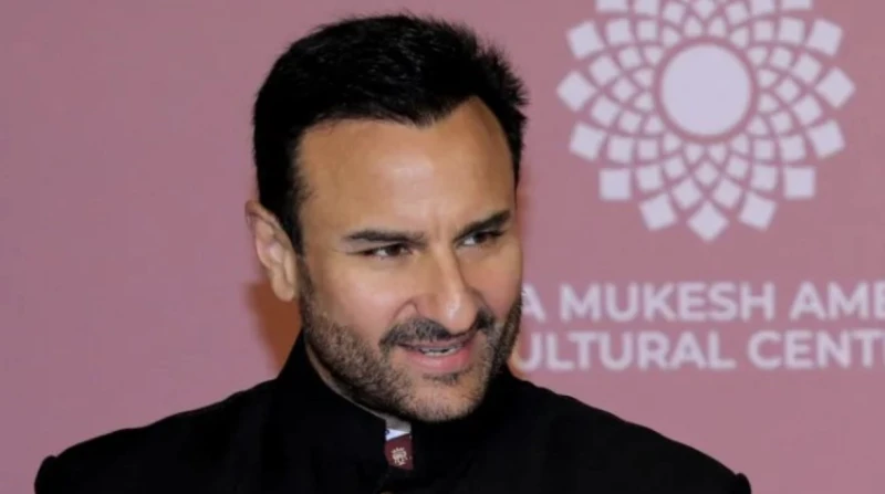 الظهور العربي الأول ل سيف علي خان بعد تعرضه لحادث ظهر نجم السينما الهندية سيف علي خان للمرة الأولى في القطر العربي، بعد حادث اعتداء تعرض له في مطلع يناير من العام الجاري.وشارك سيف 