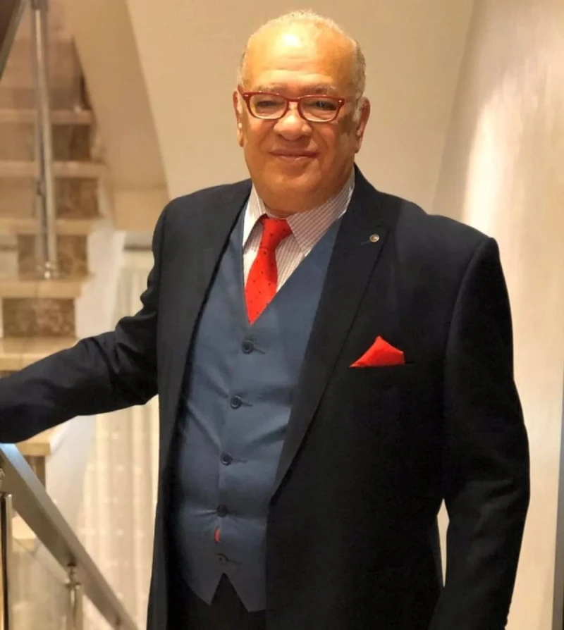 صلاح عبد الله يوجه رسالة لمنتقدي ظهوره متعبا خلال تكريمه افاق عربية - نشر الفنان صلاح عبد الله على جميع حساباته الخاصة على مواقع التواصل الاجتماعي مقطع فيديو من تكريمه عن دوره في م