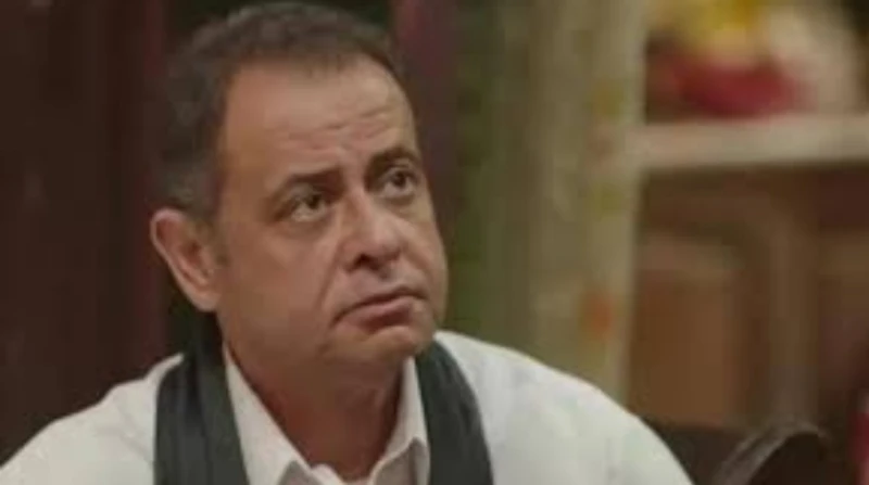 وسط إضراب المحامين.. الفنان محمد غنيم يصل إلى جنايات القاهرة وصل الفنان والطبيب محمد غنيم، اليوم الأحد، إلى محكمة جنايات القاهرة لإعادة محاكمته، في القضية المتهم فيها بتهديد طليقته