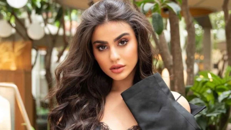 خطوة غير متوقعة.. دكتورة يومي تعلن عن زواجها افاق عربية - في خطوة غير متوقعة، أعلنت خبيرة التجميل الشهيرة وصاحبة علامة يومي بيوتي الرائدة في منتجات العناية بالمظهر والشعر يمنى خوري