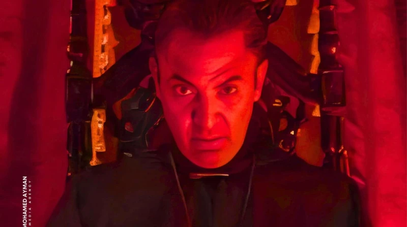 فتحي عبدالوهاب يثير الجدل بصورة الجن سميح.. هل قصد المداح 6؟ أثار الفنان فتحي عبدالوهاب، جدل متابعيه على مواقع التواصل الاجتماعي بنشره شخصية الجن سميح الجلاد الذي قام بتجسيدها في ا