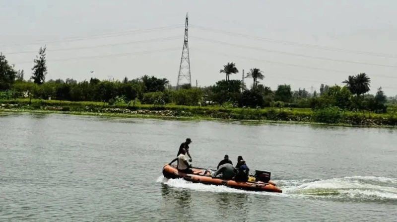 انتشال جثة صغير غرق أثناء الاستحمام في مياه قناطر بولين بالبحيرة تمكن رجال الإنقاذ النهري بمحافظة البحيرة، بالتعاون الأهالي، من انتشال جثمان طفل يبلغ من العمر أربعة عشر عاما، من مي