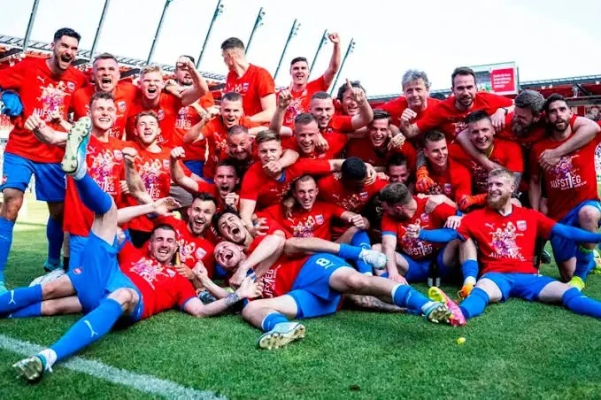 بث مباشر ل مباراة هايدنهايم ضد إلفيرسبيرج في الدوري السعودي.. وتفاصيل القنوات الناقلة يعتمد الدوري الألماني الممتاز (البوندزليجا)، على نظام الملحق