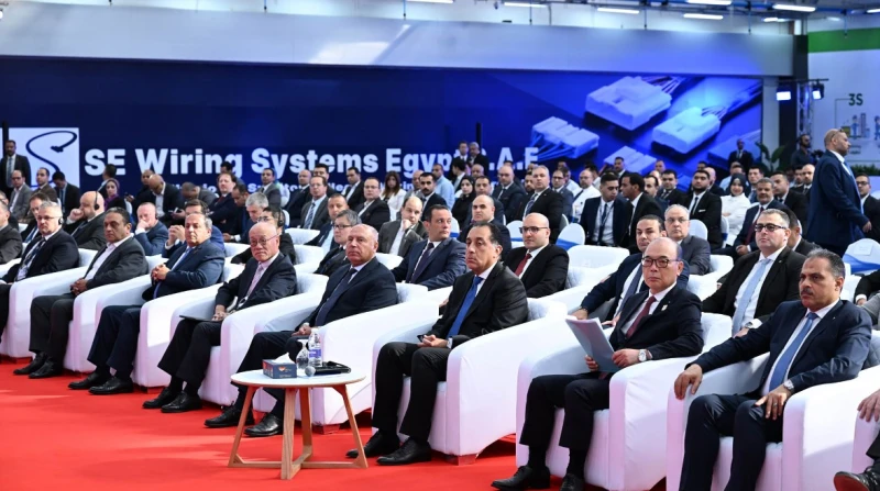 بعد افتتاحها.. ما لا تعرفه عن إس إي وايرنج سيستمز إيجيبت افتتح رئيس مجلس الوزراء، مصطفى مدبولي، اليوم الثلاثاء، مصنع شركة إس أي وايرنج سيستمز إيجيبت، إحدى شركات سوميتومو إليكتريك س