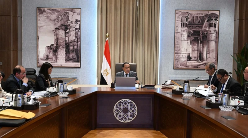 قرار حكومي يسهم في تعزيز الكفاءة المالية بالوزارات والهيئات أكد رئيس الوزراء مصطفى مدبولي، أهمية استمرار الجهود لفض التشابكات المالية بين مختلف