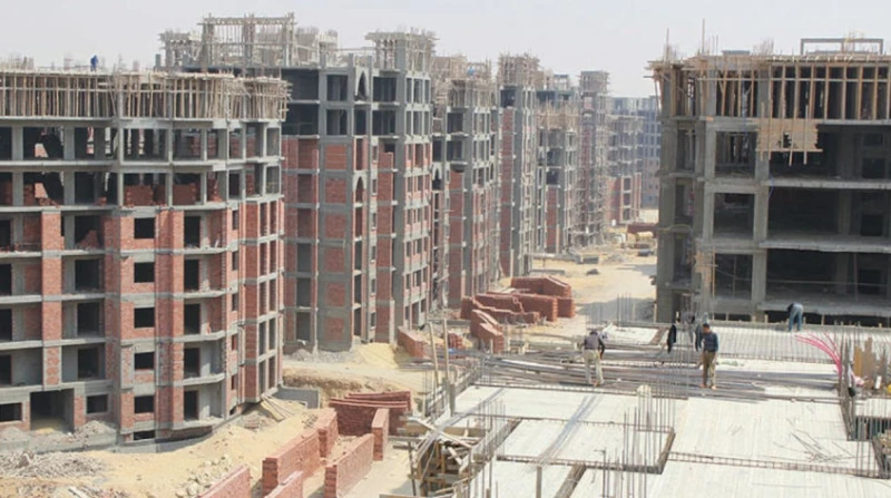 أسعار مواد البناء.. هل تعاود الارتفاع خلال الصيف؟ تشهد أسعار غالبية مواد البناء، منذ مطلع العام الحالي، استقرارا ملحوظا وسط ركود في معدلات الطلب المحلي ووفرة في الإنتاج، لكن خلال ا