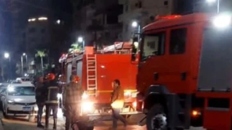 حريق يلتهم شقة في عقار بالساحل.. والحماية المدنية تتدخل تلقت غرفة عمليات الحماية المدنية بلاغا بنشوب حريق داخل إحدى الشقق بعقار مكون من 8 طوابق في الساحل. تم الدفع ب4 سيارات إطفاء 