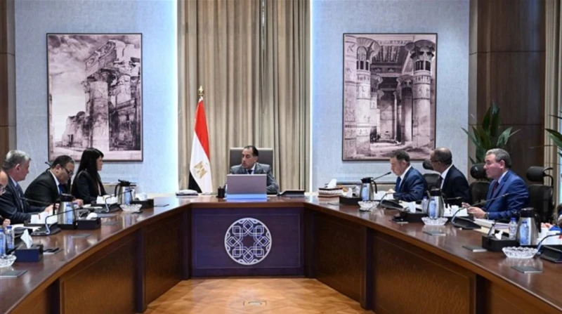 قبل عيد الأضحى.. مدبولي: حلول عاجلة لمواجهة نقص مياه الشرب بالبحر الأحمر أكد رئيس مجلس الوزراء، الدكتور مصطفى مدبولي، على أهمية متابعة منظومة مياه