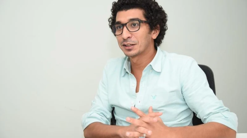 بعد لام شمسية.. كريم الشناوي يبدأ تصوير السادة الأفاضل أعلن المخرج كريم الشناوي، بدء تصوير فيلمه الجديد تحت عنوان السادة الأفاضل من تأليف مصطفى فهمي،