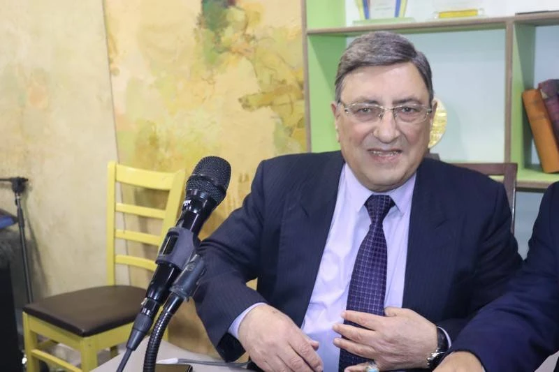 بتوجيهات ملكية نقل الفنان فؤاد حجازي للعلاج في مدينة الحسين الطبية افاق عربية - بتوجيهات ملكية سامية، نقل الفنان اللبناني المقيم في الأردن منذ خمسين عاما، فؤاد حجازي، للعلاج في مدي