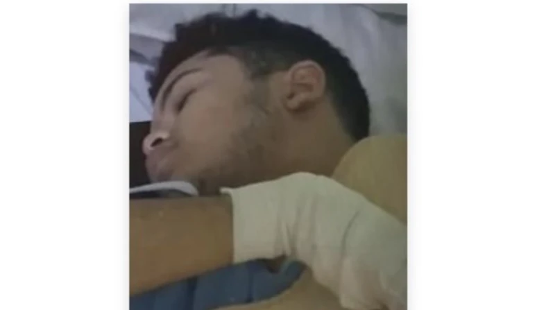 شد أخته من شعرها.. أشخاص يبترون إصبع شاب في كومبوند شهير بأكتوبر شهد كومبوند شهير بحي 6 أكتوبر، واقعة مأساوية، حينما أقدم مجموعة من الأشخاص على التعدي على شاب والتسبب في إصابته بجر