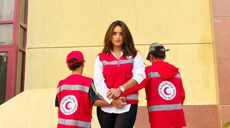 زينة بعد عقر كلب لنجلها: مش هتنازل عن حقي وحق ولادي نفت الفنانة زينة، ما وصفته شائعات جرى تداولها عن تنازلها عن حق نجليها اللذين تعرضا لهجمة من كلب خلال لعبهما داخل ملعب كرم قدم با