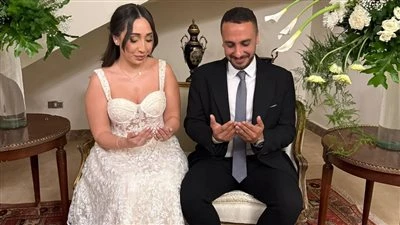 ابن سامي العدل يحتفل بقراءة الفاتحة.. ويعلق: كنت أتمنى وجود والدي معايا شهد مساء أمس مناسبة عائلية خاصة، حيث تمت قراءة الفاتحة بين المخرج خالد سامي