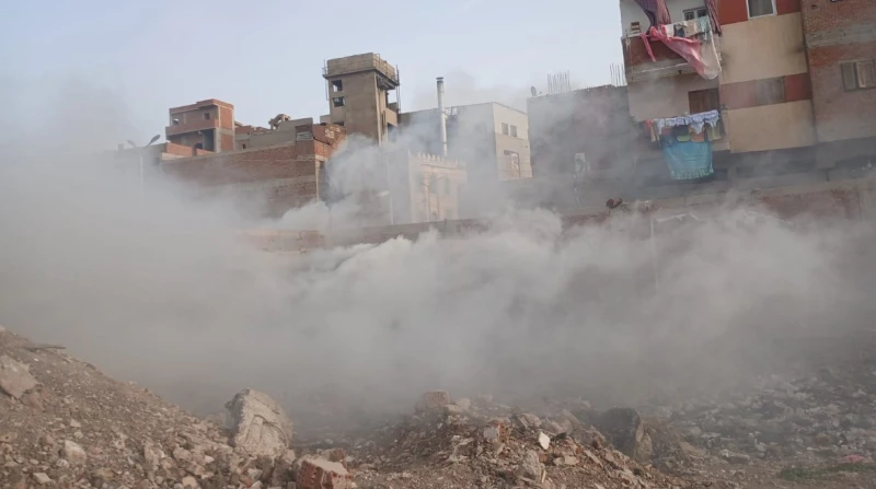 السيطرة على حريق داخل أرض فضاء بالغربية شب حريق هائل داخل قطعة أرض فضاء، كائنة بمنطقة الزراعة التابعة لمركز ومدينة المحلة الكبرى بمحافظة الغربية، وتمكنت قوات الحماية المدنية من الس