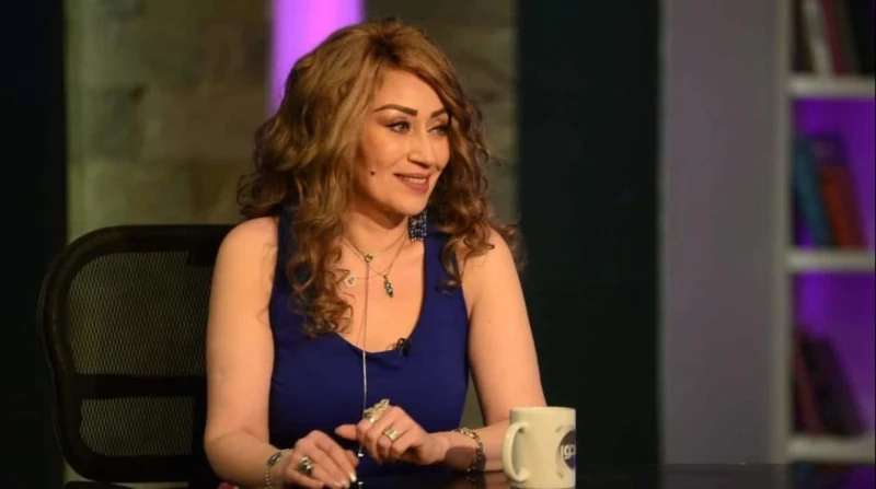 مات في الغربة.. إيناس مكي تكشف تفاصيل وفاة نجل شقيقتها كشفت الفنانة إيناس مكي تفاصيل وفاة نجل شقيقتها عزة، أيمن عبد الله، الذي فارق الحياة منذ قليل،