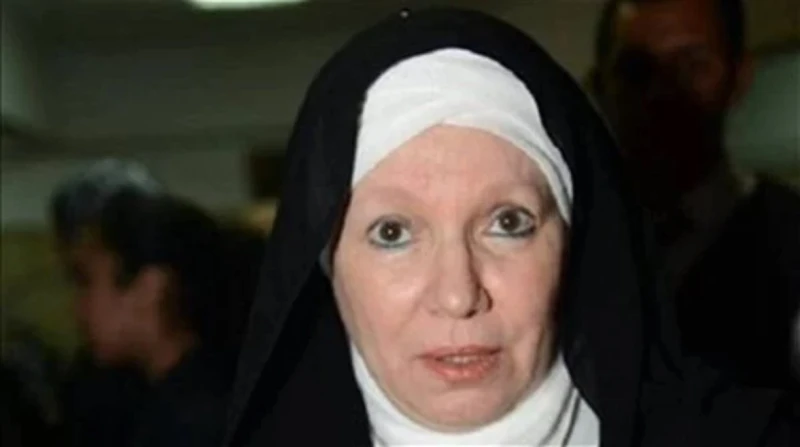 بعد خلافها مع آية سماحة.. من هي مشيرة إسماعيل؟ ضجة واسعة دارت مؤخرا بعد هجوم الفنانة آية سماحة على نظيرتها المعتزلة مشيرة إسماعيل، بعدما أرسلت الأخيرة رسالة استغاثة بمعانتها من وجو