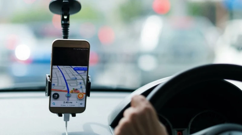 خدرني.. فتاة تدعي تعرضها لمحاولة خطف على يد سائق نقل ذكي تداول رواد مواقع التواصل الاجتماعي، منشورا مثيرا للجدل نشرته فتاة تدعى جومانا، ادعت فيه عن تعرضها لمحاولة خطف من قبل أحد سا