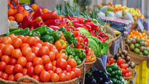 أسعار الفاكهة بقت غريبة والخضار كمان....أسعار الخضروات والفواكه اليوم السبت بسوق العبور شوف وصلت لكام استقرت أسعار الخضراوات والفواكه في الأسواق المحلية اليوم السبت 17 مايو 2025، ن