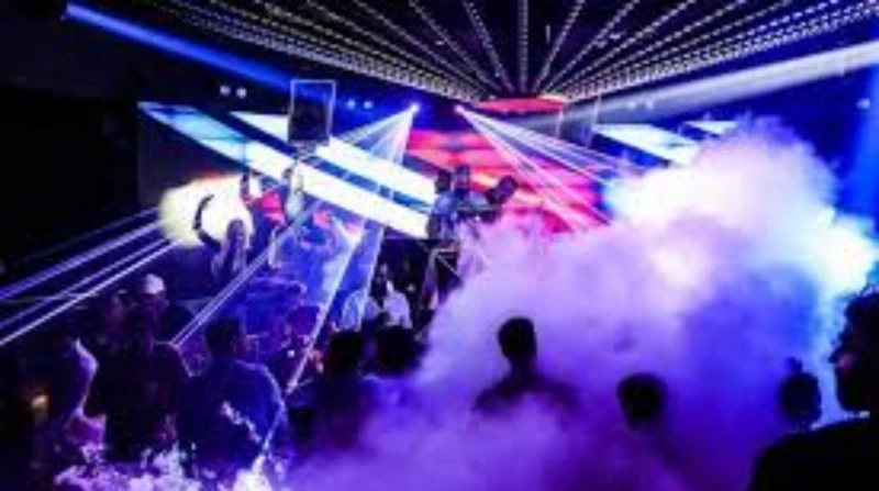 وضع مخل بالمقطم.. 3 فتيات يستدرجن عربيا لسهرة حمرا: ادفع أو هنفضحك حصلت افاق عربية على نص التحقيقات الكاملة في القضية المتهم فيها 3 فتيات ورجل بارتكاب وقائع احتجاز شاب يحمل جنسية إ