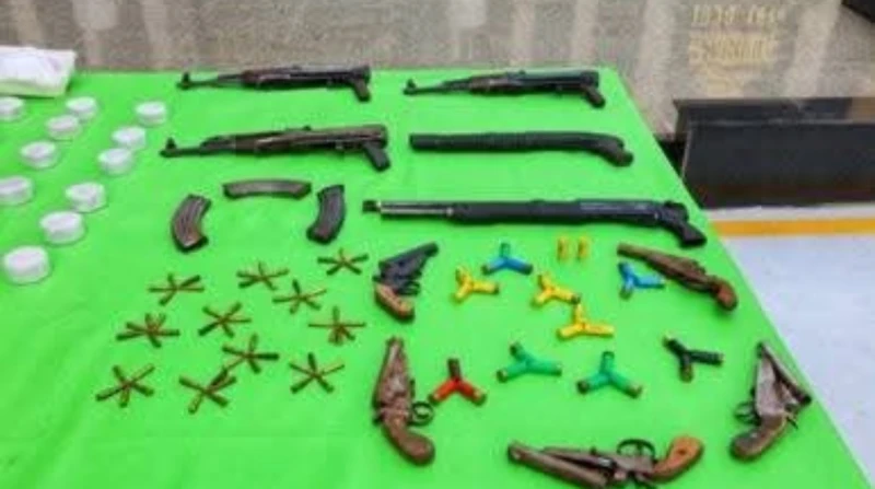 مقتل 7 عناصر إجرامية في تبادل نيران مع الشرطة بالقليوبية تمكنت الأجهزة الأمنية بوزارة الداخلية من إسقاط 7 عناصر إجرامية شديدة الخطورة صادر ضدهم أحكام قضائية في عدد من الجنايات، أثن