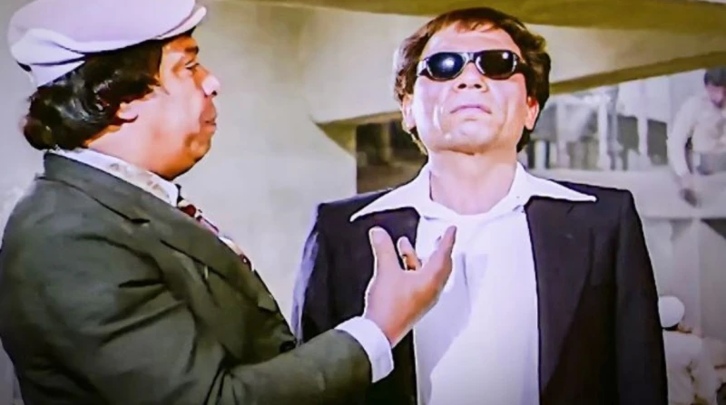 نكتة ب20 ألف خصم.. عندما أغضب عادل إمام قرية خربتها لم تكن قرية خربتها الواقعة في مركز كوم حمادة بمحافظة البحيرة تعلم أن اسمها سيدون في التاريخ، لا باعتبارها بلدة عريقة خرج منها عل