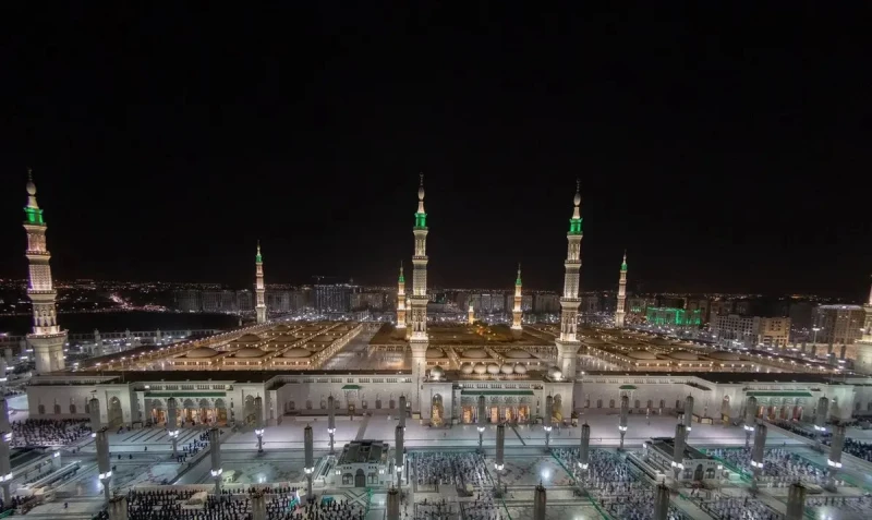 المساعد الذكي.. أول تطبيق تكنولوجي لخدمة زوار المسجد النبوي ب لغات متعددة أطلقت الرئاسة العامة لشؤون المسجد النبوي النسخة الأولى من تطبيق المساعد الذكي الإثرائي، في خطوة تهدف إلى ت