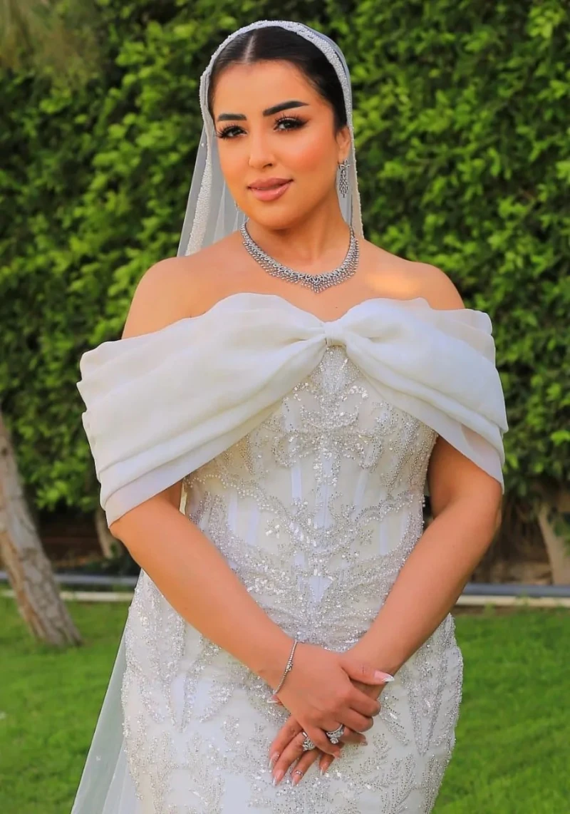 من هو زوج الفنانة نهى صالح؟.. تفاصيل الزفاف المفاجئ وأسرار من حياتها الفنية أعلنت الفنانة نهى صالح زواجها رسميا مساء أمس، في خبر أثار فضول جمهورها ومتابعيها على مواقع التواصل الاجت