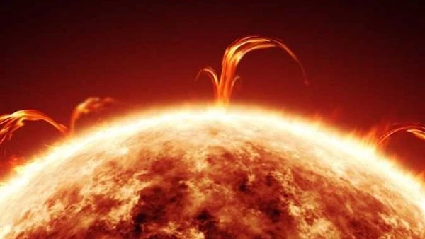 ماذا سيحدث خلال ساعات؟ .. ان ف ج ارات شمسية عنيفة تضرب الأرض تهدد الاتصالات والكهرباء الكل ياخد باله ال 48 ساعه القادمه!! في عام 2019، بدأت دورة شمسية جديدة، جلبت معها تهديدات عالم