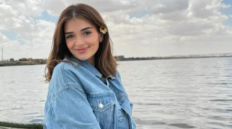 ملك زاهر تكشف سبب تعرضها لأزمة صحية خرجت الفنانة ملك أحمد زاهر لطمئن جمهورها عليها، وذلك بعد تعرضها لأزمة صحية مفاجئة، كاشفة السبب الذي جعلها تدخل المستشفى لبضعة أيام.تفاصيل مرض مل