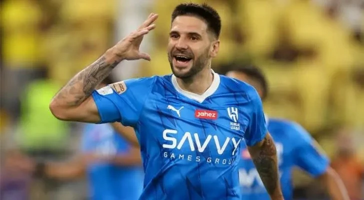 مانشستر يونايتد ينافس على ضم ميتروفيتش بعد فشل صفقة ديلاپ دخل نادي مانشستر يونايتد في سباق التعاقد مع الصربي ألكسندر ميتروفيتش، مهاجم الهلال السعودي،