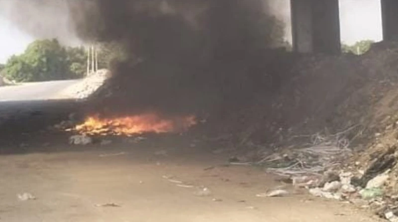 السيطرة على حريق أسفل كوبري الطريق الإقليمي بالقليوبية تمكنت الأجهزة التنفيذية بمحافظة القليوبية من السيطرة على حريق شب في مقلب تجميع القمامة والمخلفات أسفل كوبري الطريق الإقليمي ب