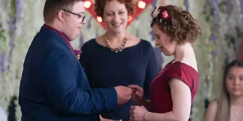 هل يحق لمصاب متلازمة داون الزواج والإنجاب؟.. الإفتاء والطب يجيبان أثار مقطع فيديو متداول على مواقع التواصل الاجتماعي لشاب مصاب بمتلازمة داون وهو