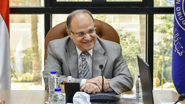 رئيس هيئة الدواء المصرية يعقد اجتماعا مع ممثلي شركة باي لحلول الأعمال عقد الدكتور علي الغمراوي، رئيس هيئة الدواء المصرية، اجتماعا مع وفد شركة باي لحلول الأعمال، برئاسة نسيبة جميل ع