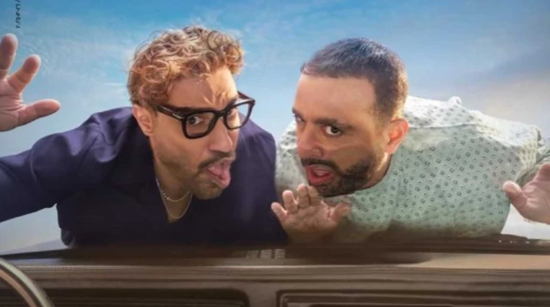 بفيديو طريف.. السقا وفهمي يروجان ل فيلم أحمد وأحمد روج الفنانان أحمد السقا وأحمد فهمي لفيلمهما أحمد وأحمد المقرر طرحه قريبا، وذلك من خلال مقطع فيديو