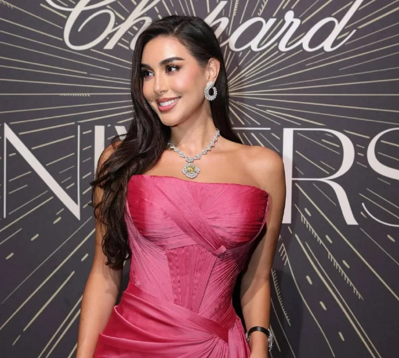 ياسمين صبري تكشف أسرار مشكلة نبرة صوتها افاق عربية - خلال حلولها ضيفة على برنامج مساء الإمارات الذي يقدمه الإعلامي عبد العزيز أحمد عبر قناة الظفرة، كشفت الفنانة ياسمين صبري كواليس