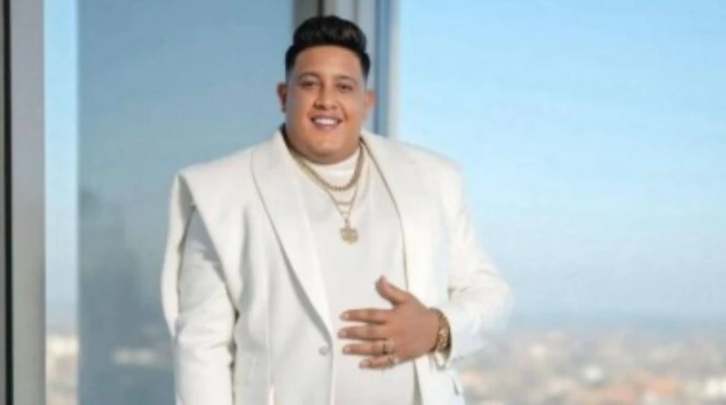 مصدر مقرب من حمو بيكا يكشف تفاصيل تعرض ابنته لوعكة صحية كشف مصدر مقرب من مؤدي المهرجانات حمو بيكا، تفاصيل تعرض تاج ابنته لوعكة صحية خلال الساعات الماضية.وقال المصدر في تصريحات خاصة