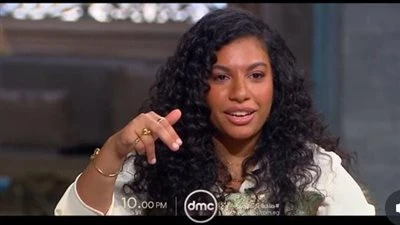 بعد ما قال عنها وحشة.. دنيا سامي تدافع عن مصطفى غريب: محدش يشتمه دافعت الفنانة دنيا سامي عن الفنان مصطفى غريب بعد أن تعرض لهجوم شرس بسبب تنمره على دنيا وشكلها بحسب تصريحاتها في برن