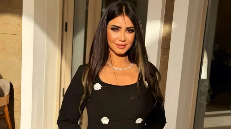 إيناس عز الدين: حادث الحسد قديم.. وعلامة أزياء عالمية قادمة كشفت الفنانة إيناس عز الدين عن تفاصيل حادث سير كانت قد تعرضت له أثناء عودتها من تصوير أحد الأعمال الفنية، مؤكدة أن الحاد