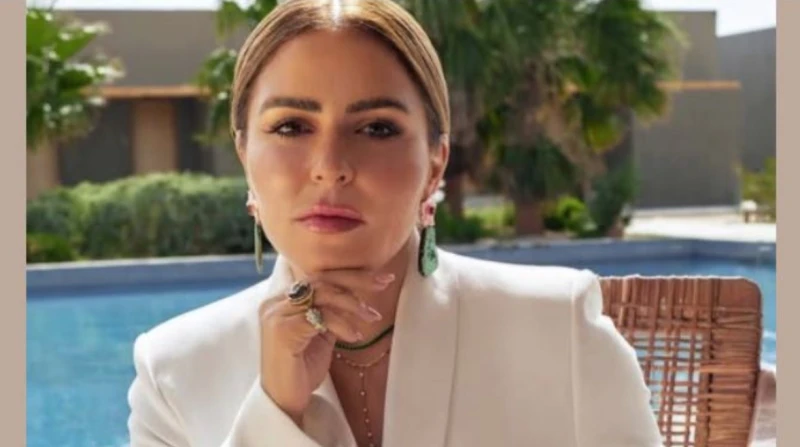 الأعلى للإعلام يبحث شكوى مها الصغير بشأن انتهاك حياتها الخاصة تقدمت الإعلامية مها الصغير بشكوي إلى المجلس الأعلى لتنظيم الإعلام، على خلفية نشر أخبار كاذبة عن حياتها الخاصة، وكتبت م