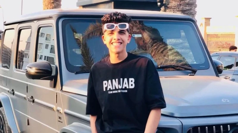 التانك انفجر.. نهاية حزينة ل عامل دليفري في المعادي تحولت حياة الشاب عبدالله فتحي في لحظات إلى كابوس، بعدما تعرض لحادث أثناء عمله في منطقة المعادي بالقاهرة، انتهى بوفاته. رحلة عمل