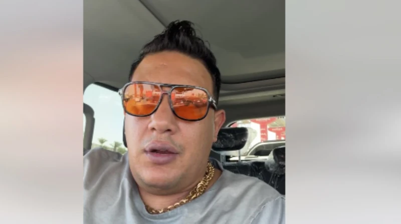 حمو بيكا يعلن تعرض ابنته إلى وعكة صحية كشف مؤدي المهرجانات، حمو بيكا، اليوم الأربعاء، تعرض ابنته إلى وعكة صحية، خلال الساعات الماضية.تعرض ابنة حمو