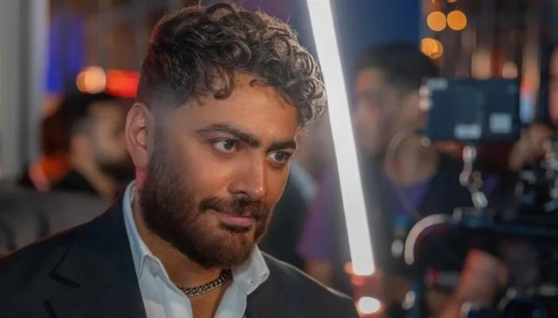 تامر حسني يكشف موقفه من عمرو دياب ومحمد منير افاق عربية - في حوار اتسم بالصراحة والوضوح، كشف الفنان المصري تامر حسني عن ملامح مشاريعه الفنية المقبلة، متطرقا إلى أبرز أعماله الغنائي